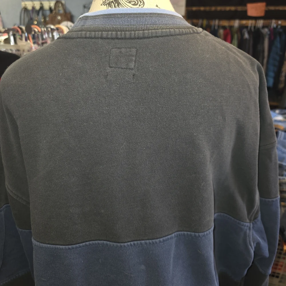 Levi's Men's Two-Tone Sweat Shirt Black and Blue - Picture 7 of 10